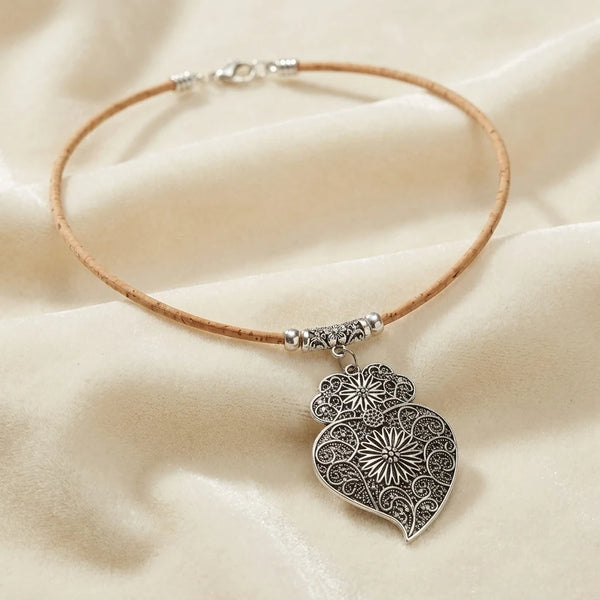 Collier en liège naturel avec pendentif Coração de Viana le-meilleur-du-portugal